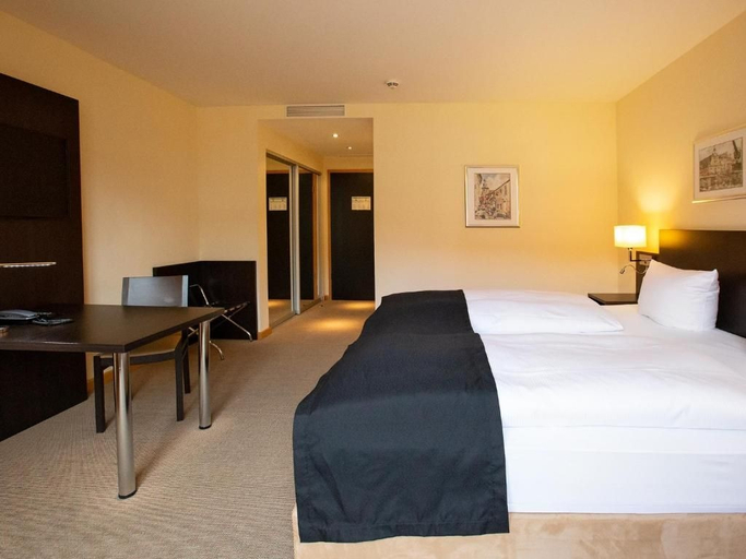 Bedroom 4, DORMERO Hotel Altes Kaufhaus Lüneburg, Lüneburg