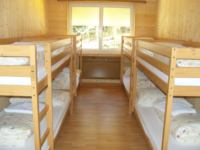 Bedroom 2, Hostel Vista Zweisimmen, Obersimmental