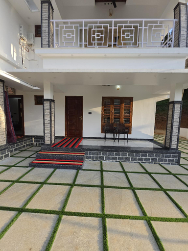 Entrance 4, Rosa Mystica Hotels & Resorts, Idukki