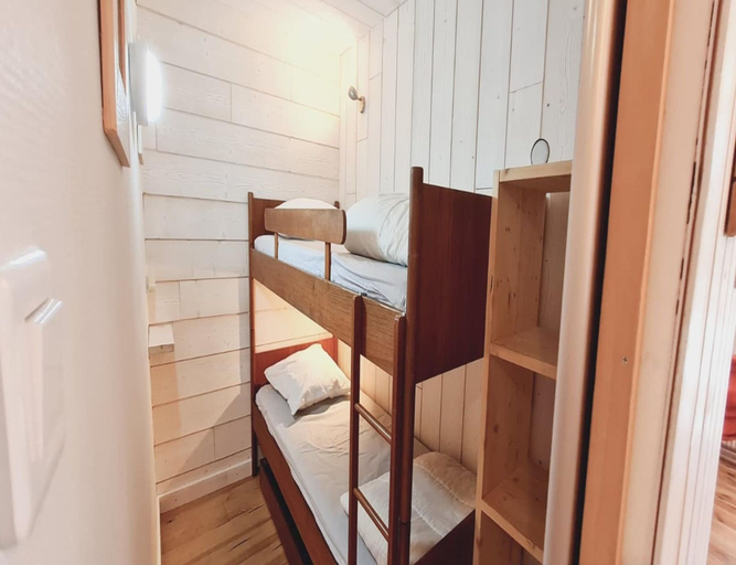 Room 2, 2-bedroom Apartment in Les Deux Alpes, Isère