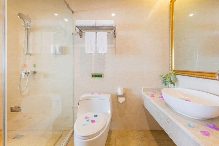 Bathroom 3, Vienna Hotel Weifang Taihuacheng, Weifang
