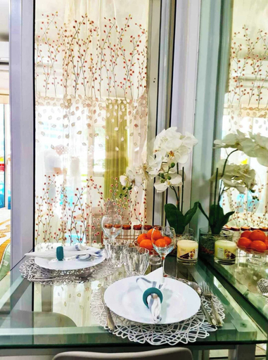 In-room dining, 1BR Premium Suite, Parañaque