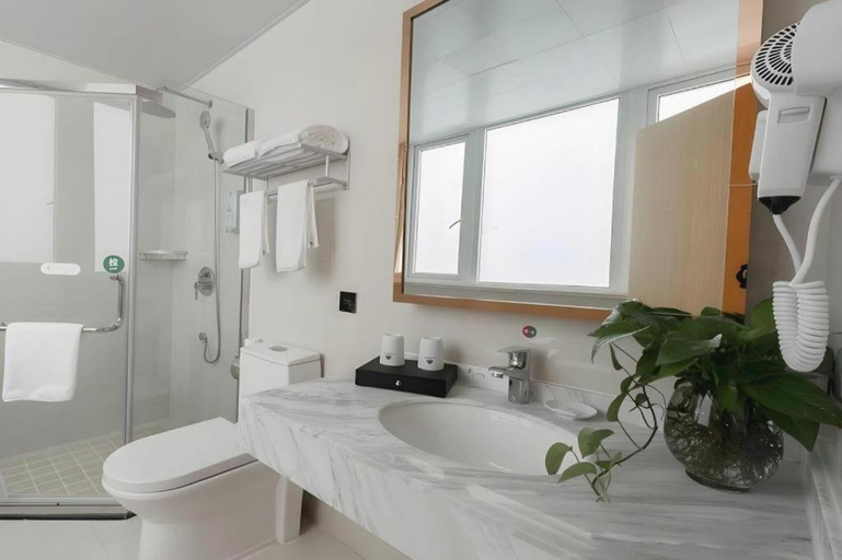 Bathroom 4, Greentree Inn Wuhu Eshan Road University City, Wuhu