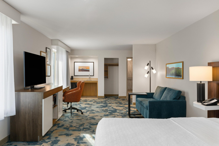 Others 5, Hampton Inn & Suites Bremerton, Kitsap