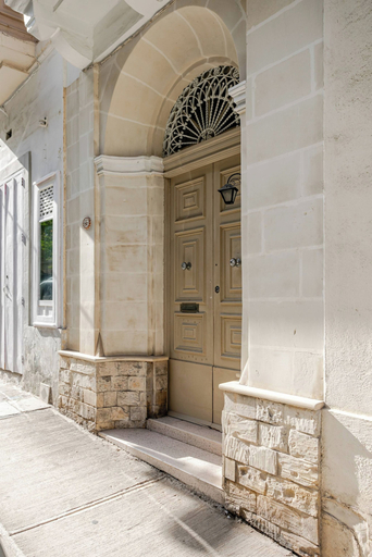 Exterior detail 3, Spirit of Malta Townhouse with late checkout
