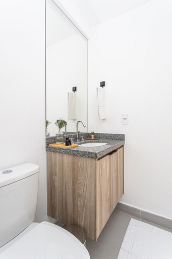 Bathroom 3, Hub Boa Vista by Viva - Prédio novo próximo ao Autódromo de Interlagos com lavanderia e academia, São Paulo