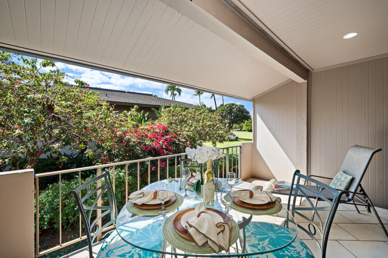 Primary image, Perfect for a Romantic Getaway for Two, Exclusive Beach Cabana-maui Eldorado J215, Maui