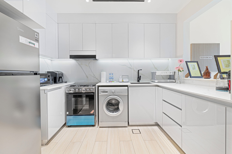 Private kitchen 3, Binghatti Heights Luxury, Dubai