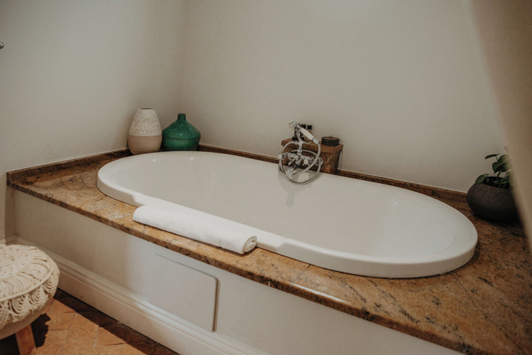 Bathroom, Avianto, West Rand