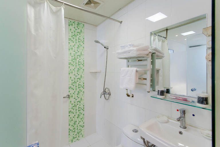 Bathroom, Jinjiang Inn Style Taiyuan Wanda Plaza Guomao, Taiyuan
