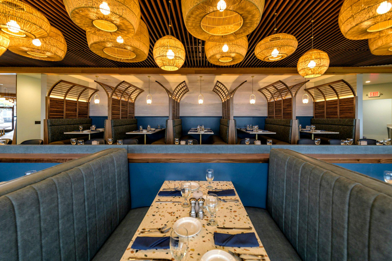 Food & Drinks 4, Hallmark Resort - Newport, Lincoln