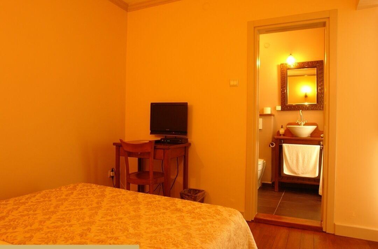 Bedroom 4, Bozcaada Biz Otel, Bozcaada
