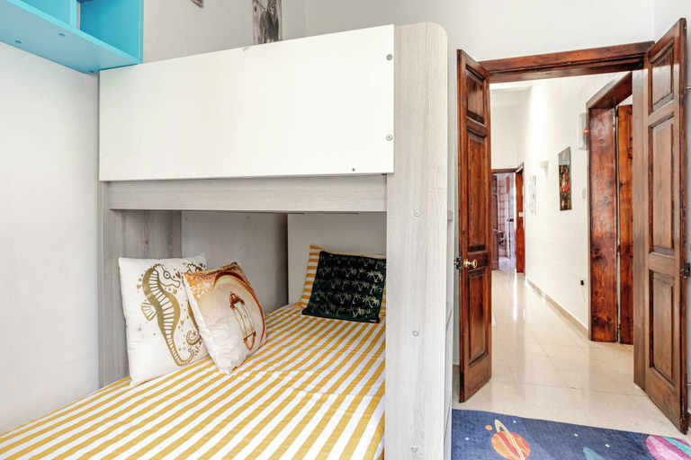 Room 4, Spirit of Malta Townhouse with late checkout