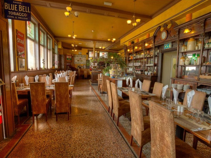 Food & Drinks, Waterloo Hotel, Newport