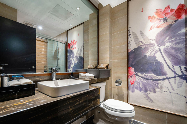 Bathroom 3, Triumph International Hotel Zhengzhou, Zhengzhou