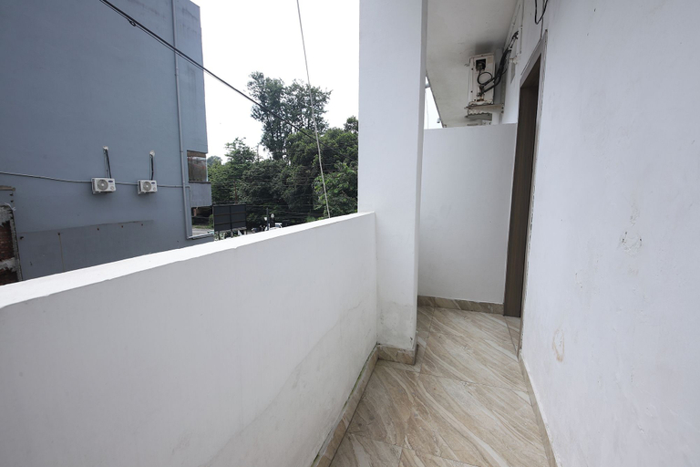 Balcony 5, FabHotel Hills Aura, Dehradun