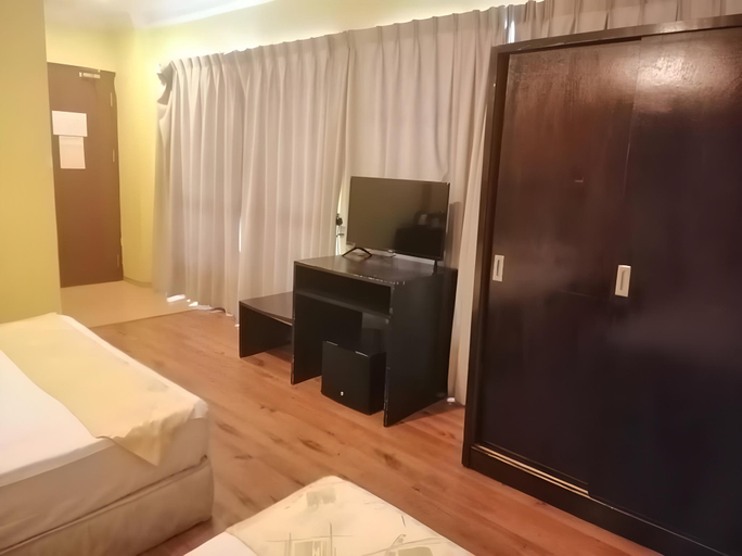 Bedroom 3, King Park Hotel, Sandakan