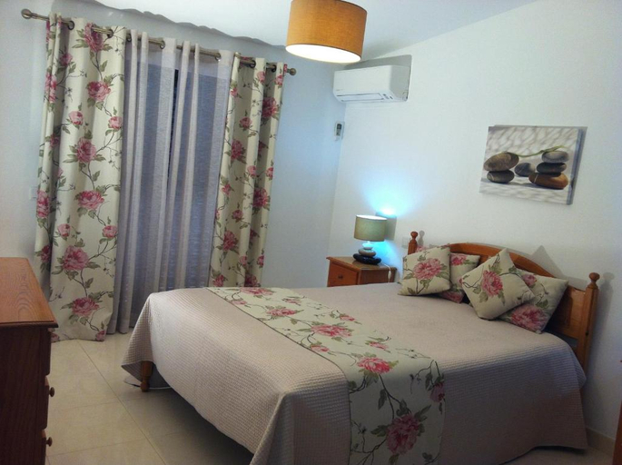 Bedroom 2, Turiquintas Holiday Village, Lagoa