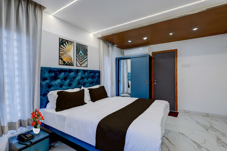 Room 2, Classic Suvedhi Tower, Ernakulam