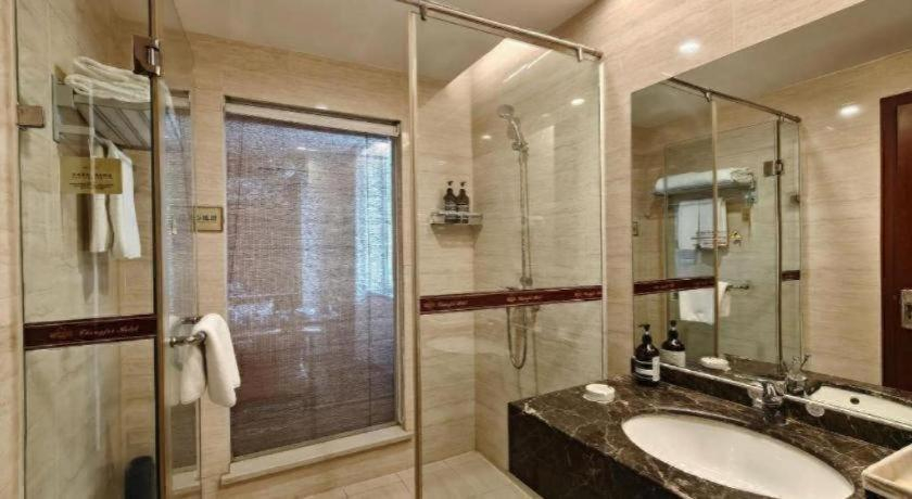Bathroom 4, Chengdu Chengfei Hotel, Chengdu
