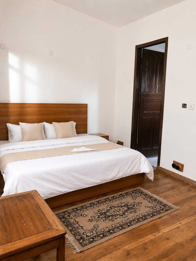 Room 2, Luxsugero Stays x Shailvas Retreat., Nainital
