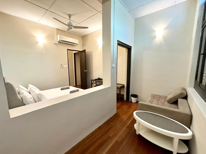 Bathroom 3, Madras Inn 58-1, Penang Island