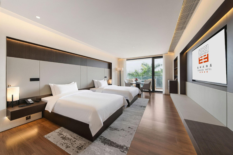 Bedroom 2, Donghu Grand Hotel, Jieyang