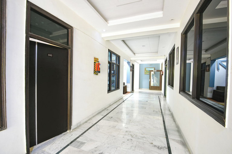 Lobby 4, Fabhotel Surajkund Residency, Faridabad