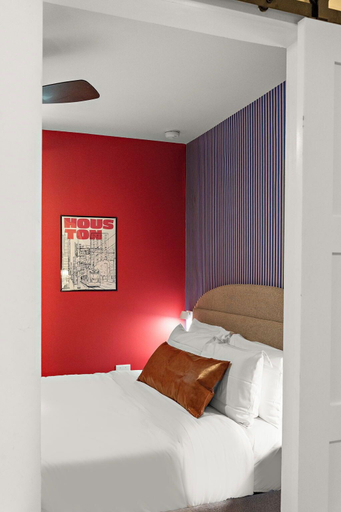Room 5, The Montage, Houston