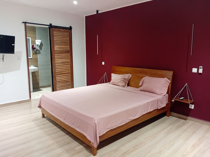 Room 5, OCEAN Hotel Miami Ampasimazava, Atsinanana
