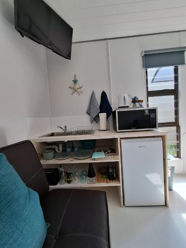 2, Petite Cottage Plett, Eden