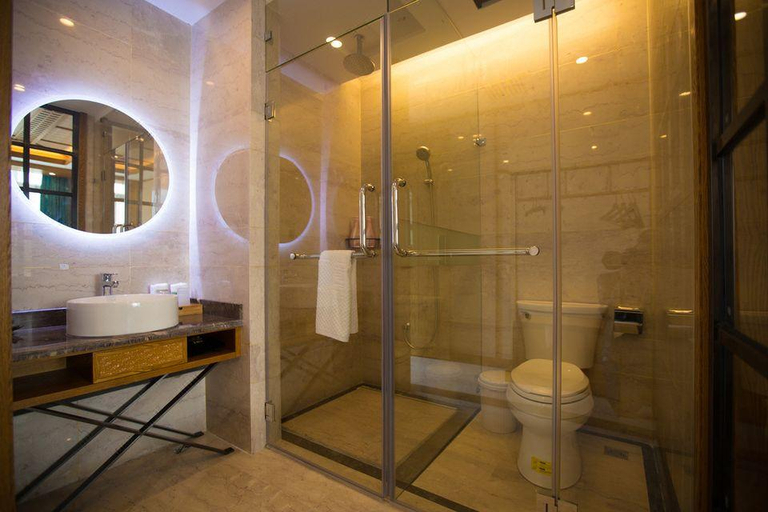 Bathroom, Tianhe Holiday Hotel, Baoshan