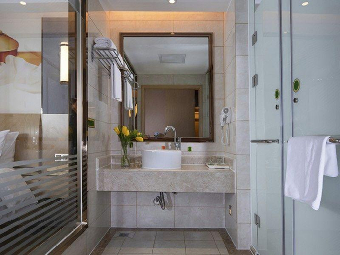Bathroom, Vienna International Hotel Hunan Changde Taoyuan Longba, Changde