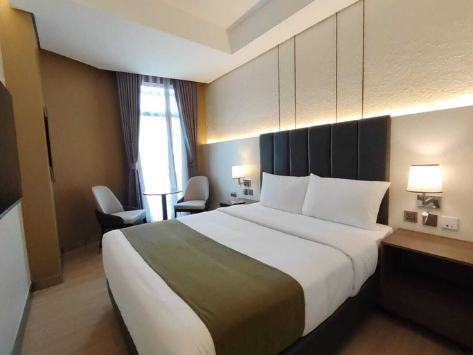 Room 4, Vibe Hotel - Buendia, Pasay City