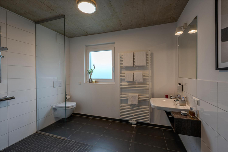 Bathroom 5, ipartment Wolfsburg @HOME by Best Western, Wolfsburg