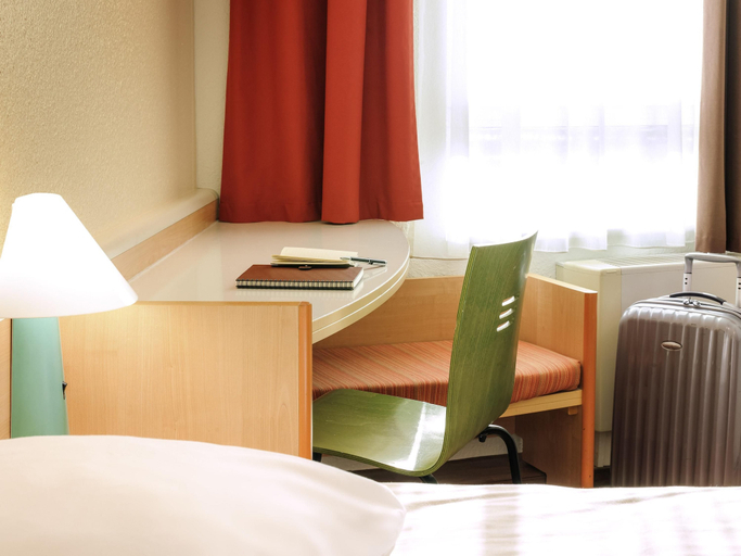 Bedroom 4, ibis Bamberg Altstadt, Bamberg