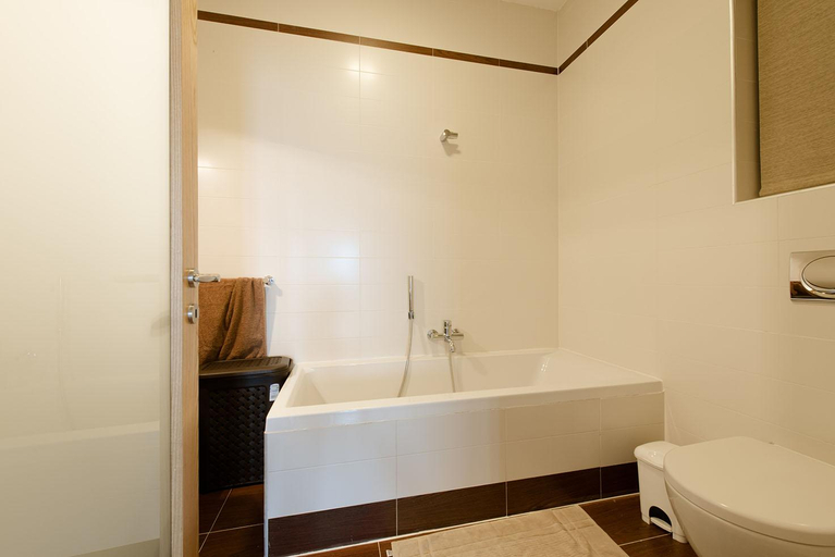 Bathroom 3, Luxury Apartment with Pool