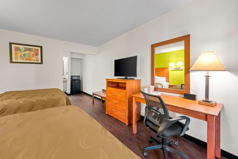 Bedroom 3, Quality Inn Henderson I-85, Vance