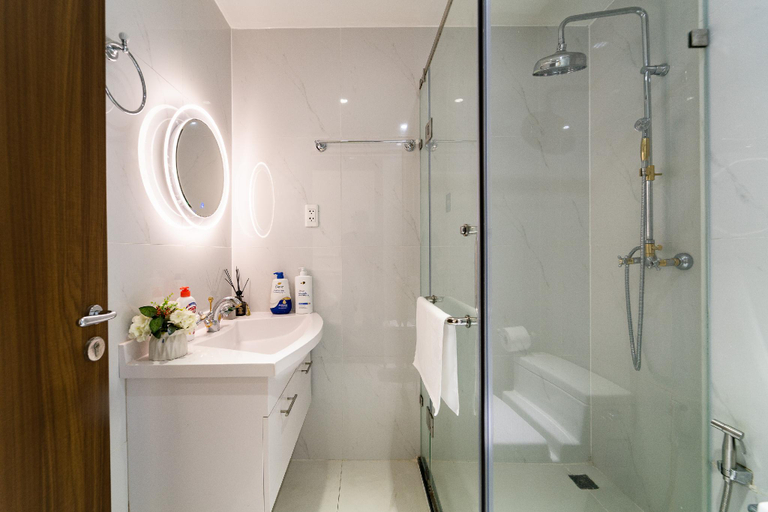 Bathroom 3, Leman Luxury Apartment, District 3