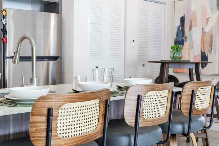 Interior 5, Edgewater Pad Balcony, Parking and Prime Location, Miami-Dade