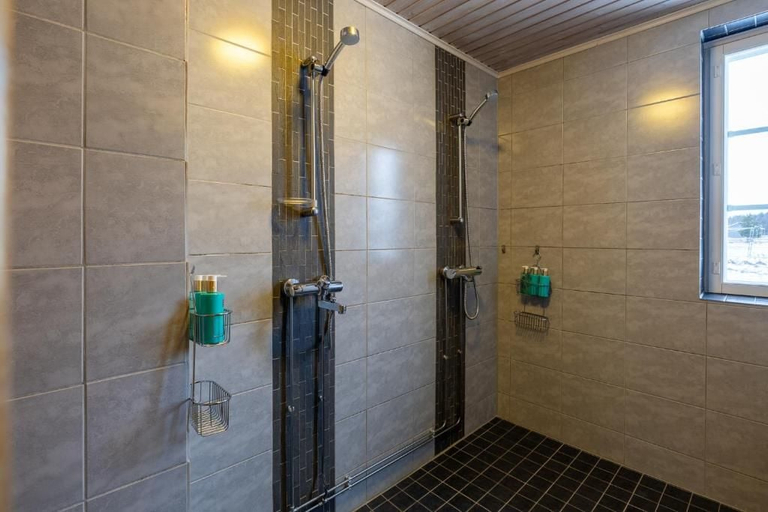 Bathroom 2, Loimu Resort, Lapland