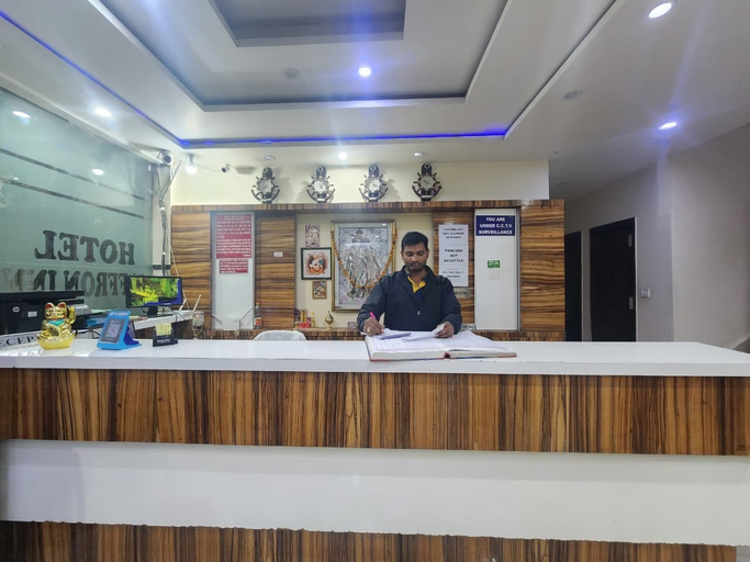 Lobby 1, Oly Saffron Near New Delhi Railway st., Delhi