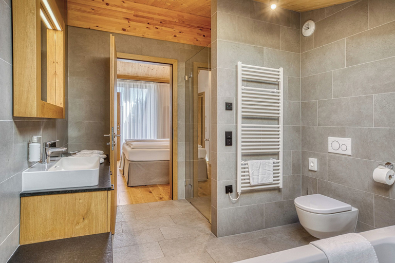 Bathroom 4, All-Suite Resort Fieberbrunn, Kitzbühel