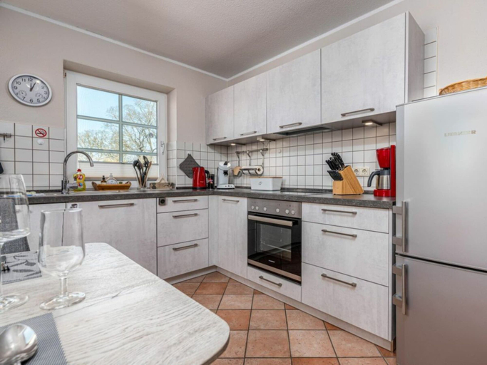 Private kitchen 4, Stortebekerstrasse 9 - Apartment 5, Vorpommern-Rügen