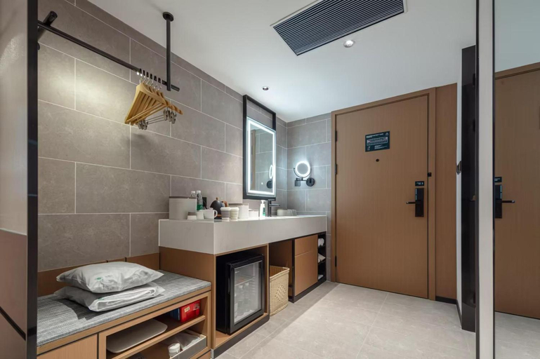 Bathroom 3, Atour Hotel Shanghai Chongming Dongtan Business Plaza, Shanghai