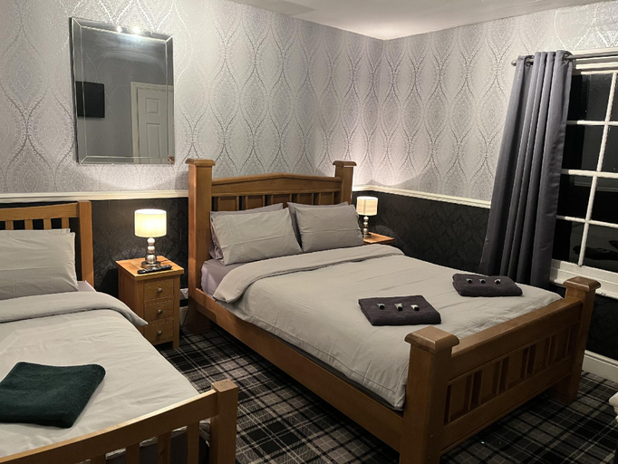 Bedroom 3, The White Hart, Surrey