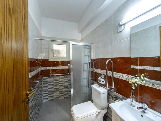 Bathroom 5, Larnaca Villa 1402, Larnaca