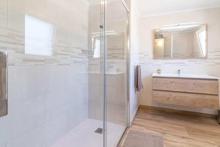 5, Villa Dean | Private Pool | Family & Golf Escape, Lagos
