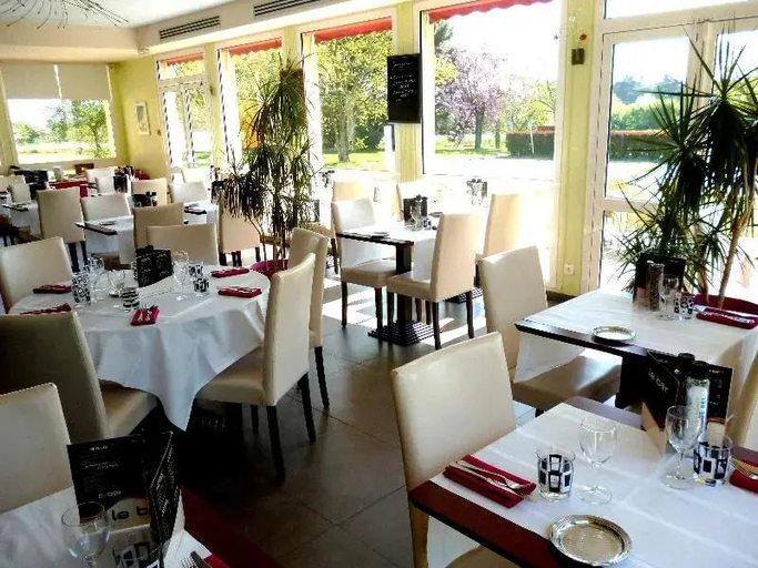 Food & Drinks 4, Logis Hotel Loire Hotel - Les Cocottes Restaurant, Maine-et-Loire