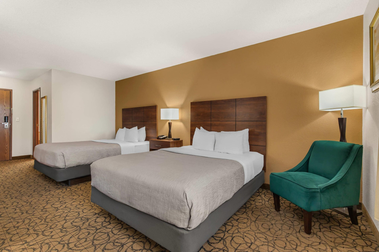 Bedroom 3, Quality Inn & Suites Manistique, Schoolcraft